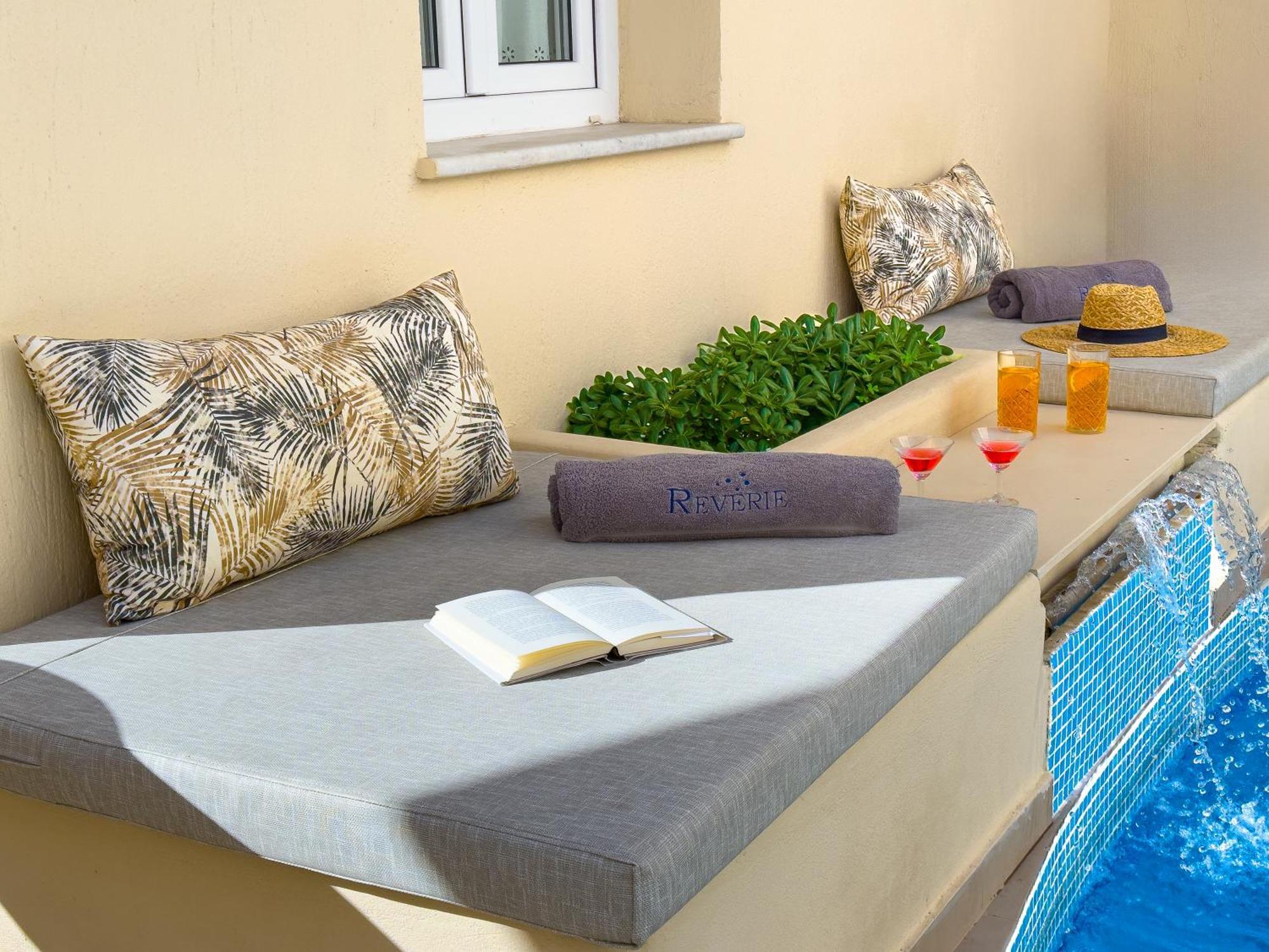 Reverie Santorini Hotel Firostefani Exterior foto