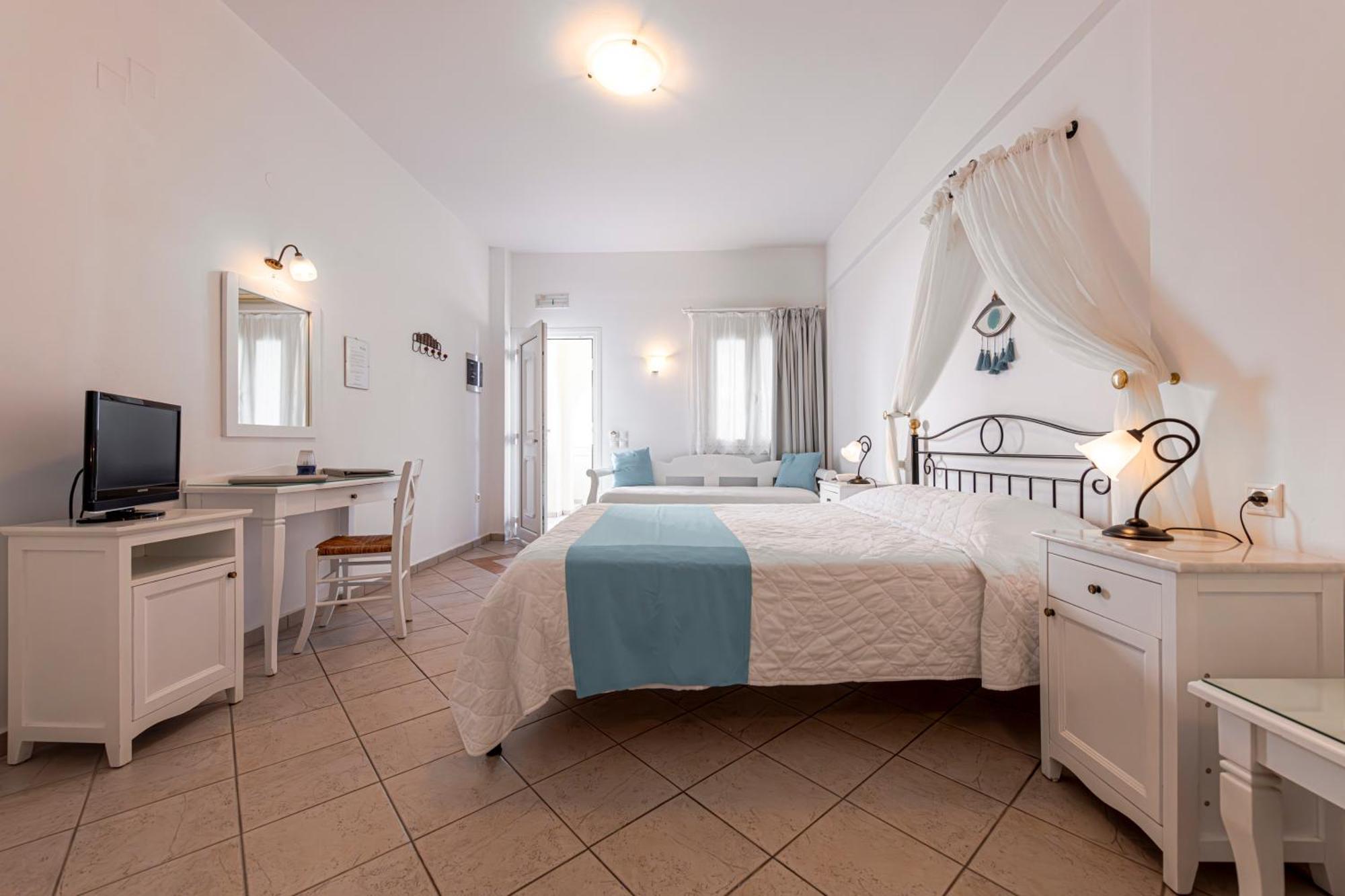 Reverie Santorini Hotel Firostefani Exterior foto
