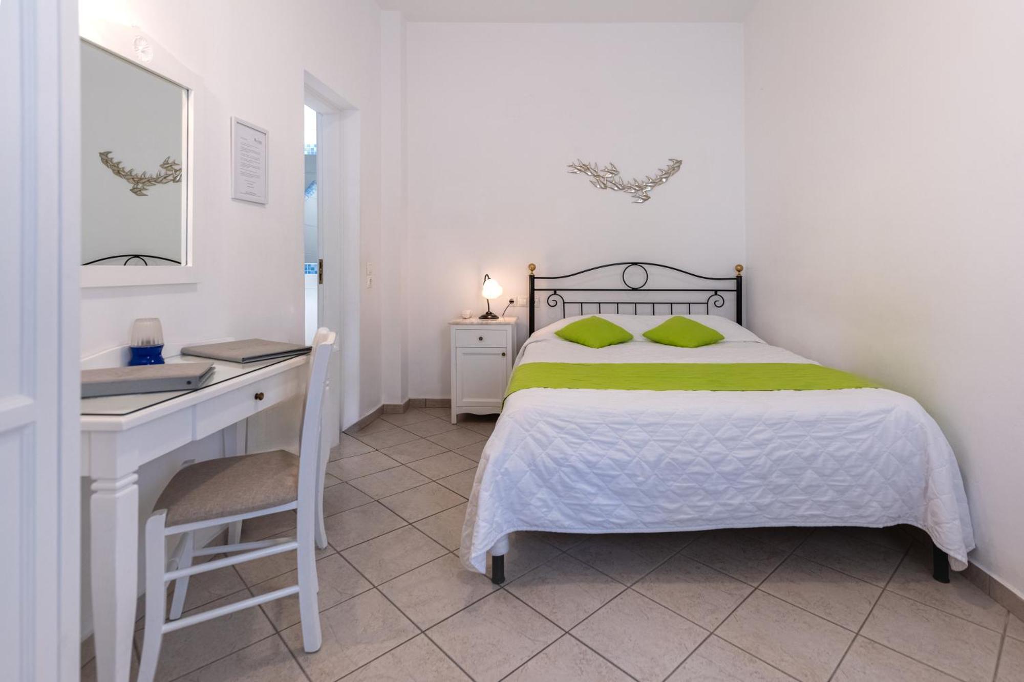 Reverie Santorini Hotel Firostefani Habitación foto
